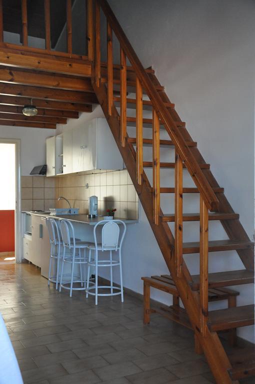 Koskinas Apartments أخارافي الغرفة الصورة