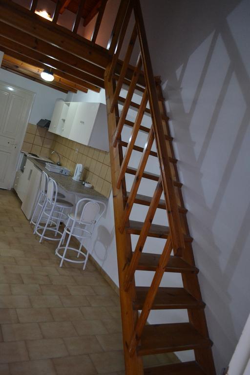 Koskinas Apartments أخارافي الغرفة الصورة